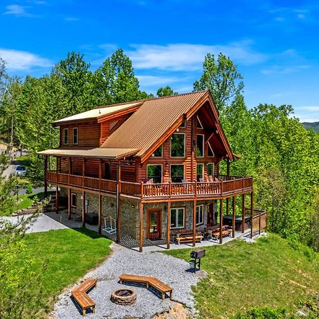 Ridge View Lodge Nature And Mountain View - Hot Tub - Firepit - Yard - Games Гетлинбург Екстериор снимка