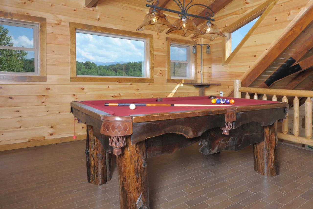 Ridge View Lodge Nature And Mountain View - Hot Tub - Firepit - Yard - Games Гетлинбург Екстериор снимка