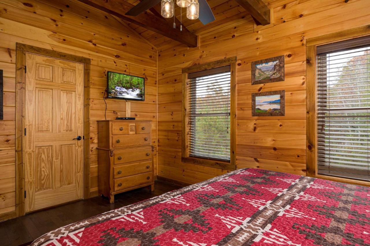 Ridge View Lodge Nature And Mountain View - Hot Tub - Firepit - Yard - Games Гетлинбург Екстериор снимка