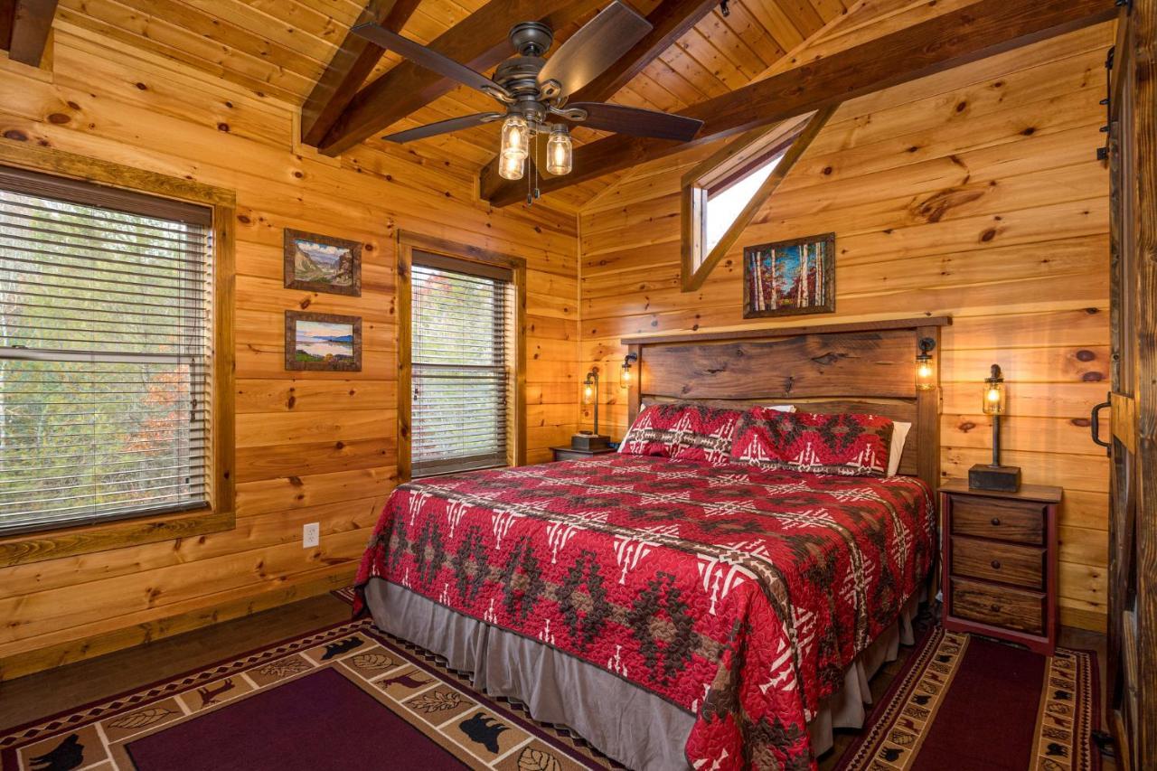 Ridge View Lodge Nature And Mountain View - Hot Tub - Firepit - Yard - Games Гетлинбург Екстериор снимка