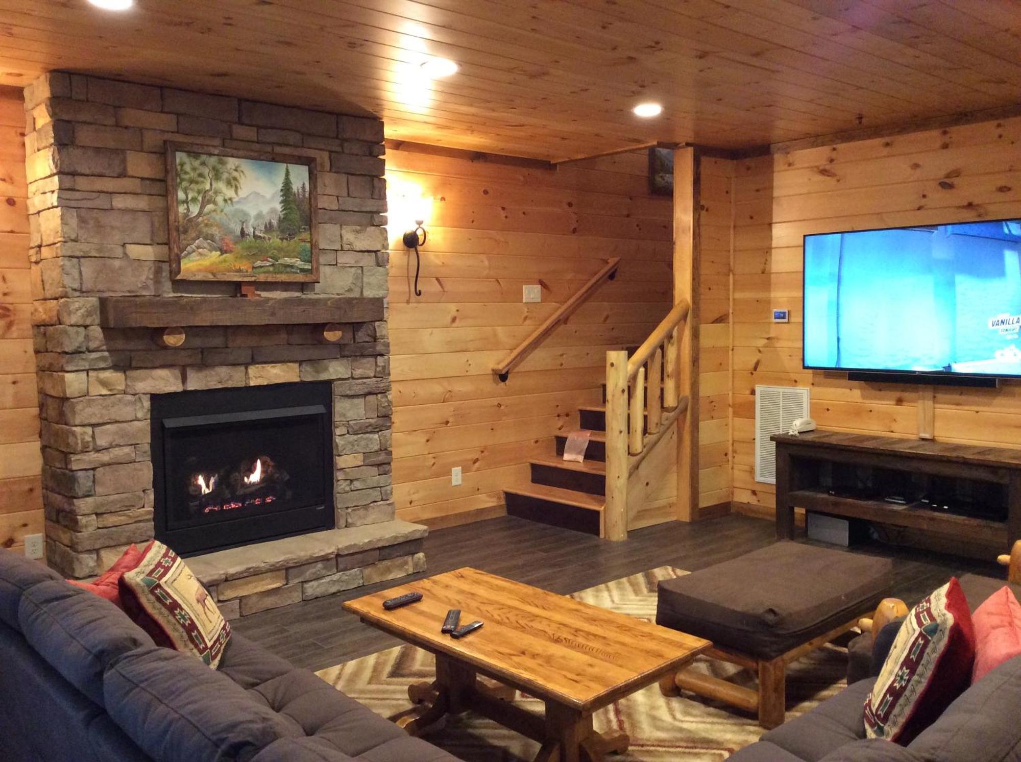 Ridge View Lodge Nature And Mountain View - Hot Tub - Firepit - Yard - Games Гетлинбург Екстериор снимка