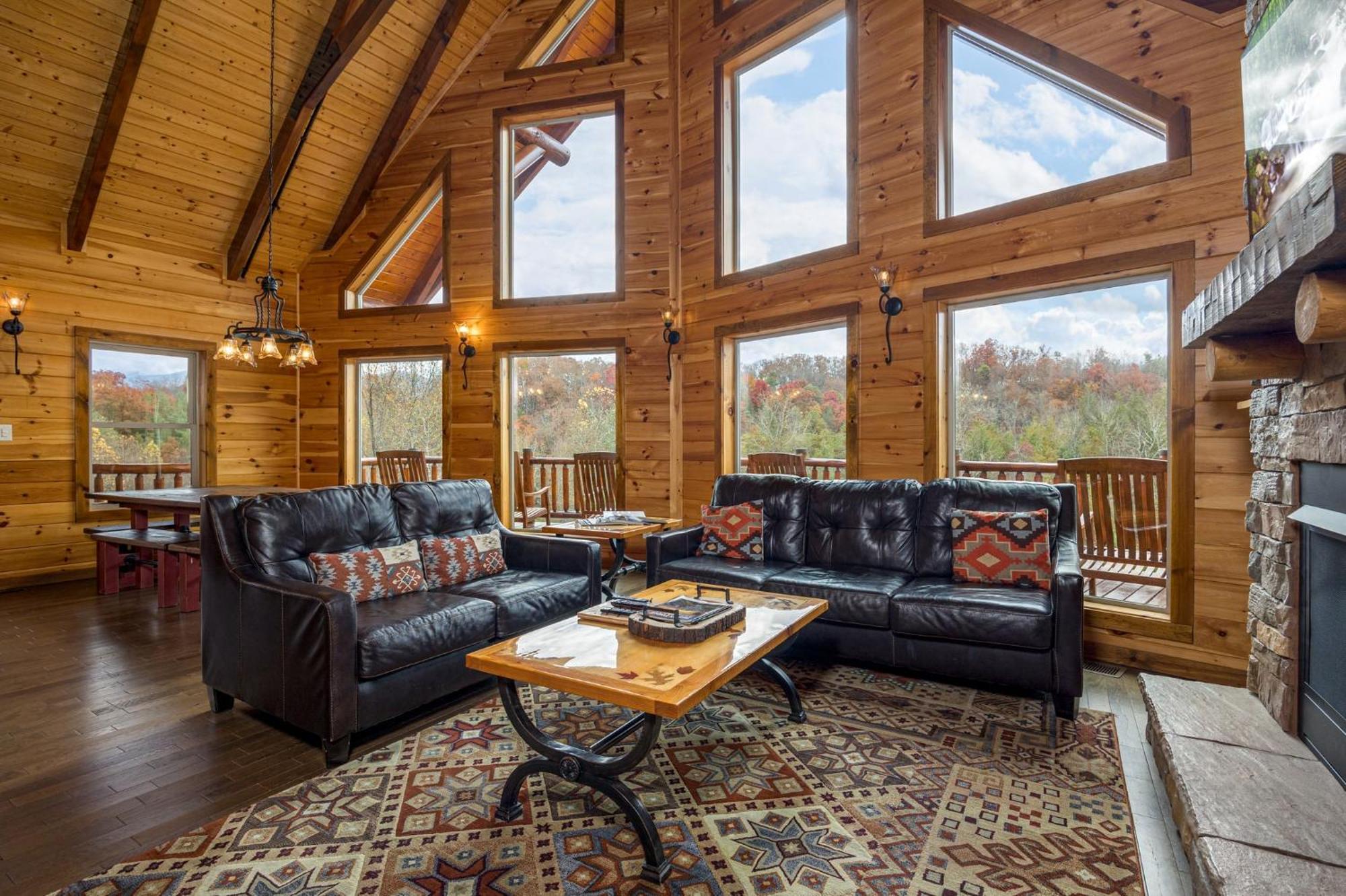 Ridge View Lodge Nature And Mountain View - Hot Tub - Firepit - Yard - Games Гетлинбург Екстериор снимка