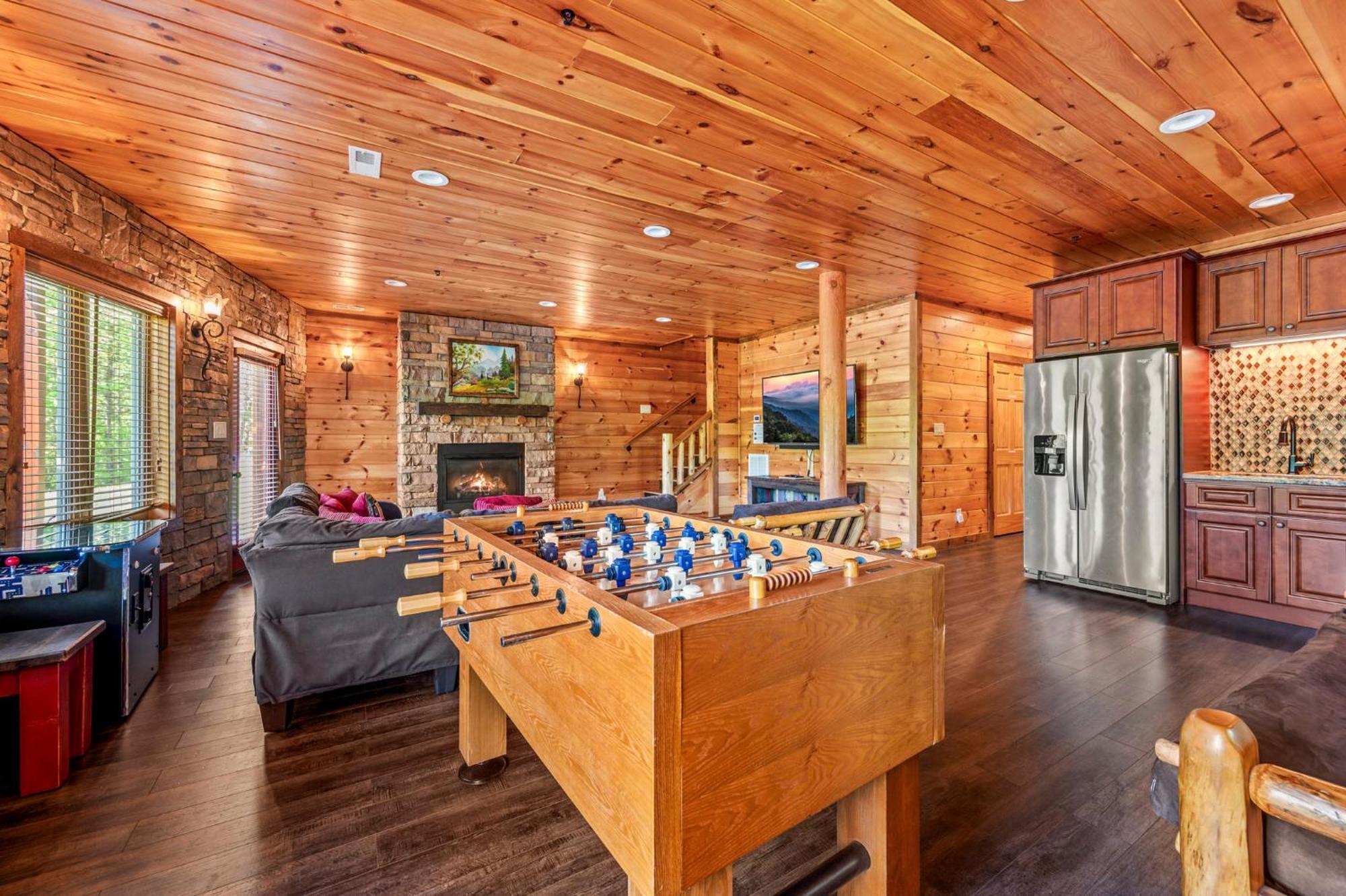 Ridge View Lodge Nature And Mountain View - Hot Tub - Firepit - Yard - Games Гетлинбург Екстериор снимка