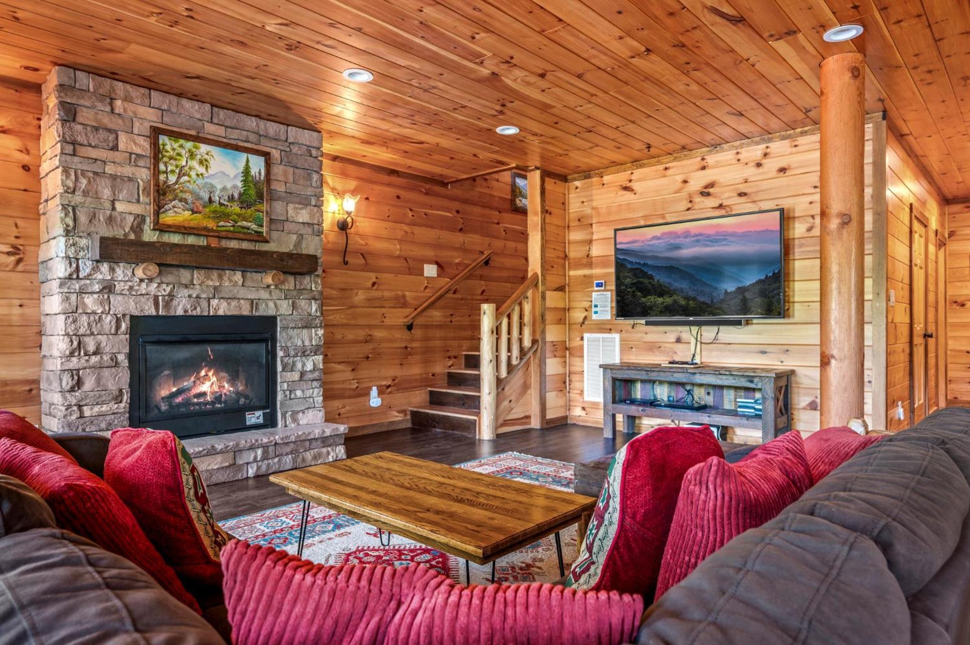 Ridge View Lodge Nature And Mountain View - Hot Tub - Firepit - Yard - Games Гетлинбург Екстериор снимка