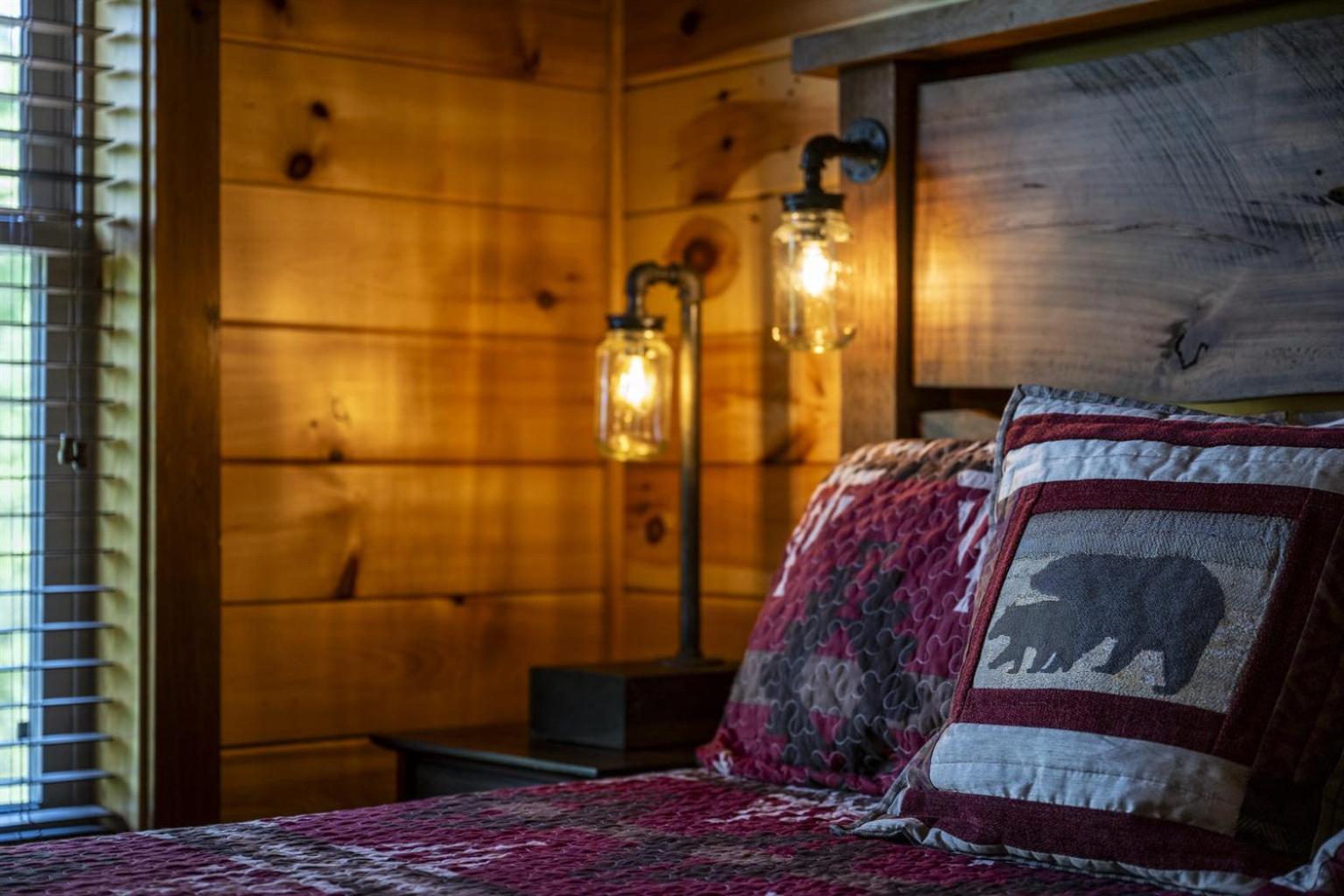 Ridge View Lodge Nature And Mountain View - Hot Tub - Firepit - Yard - Games Гетлинбург Екстериор снимка