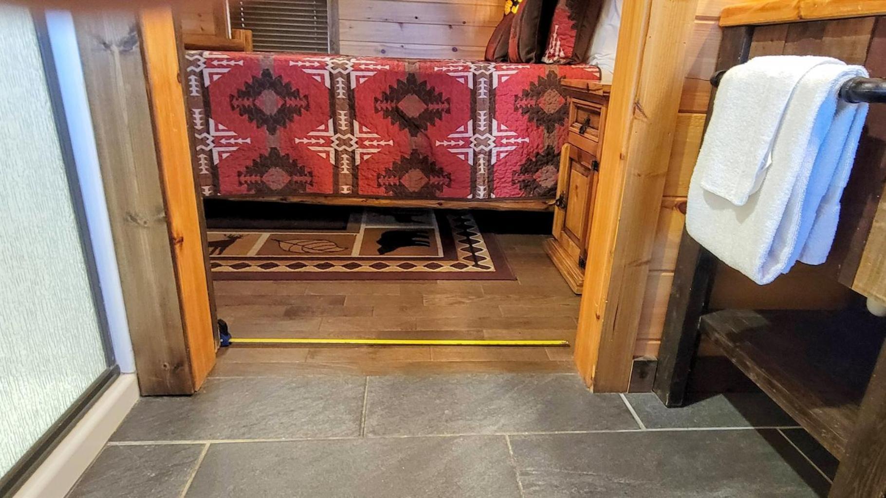 Ridge View Lodge Nature And Mountain View - Hot Tub - Firepit - Yard - Games Гетлинбург Екстериор снимка